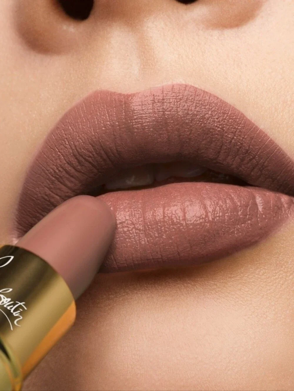 Christian Louboutin Lipstick Me Nude 710 Discontinued